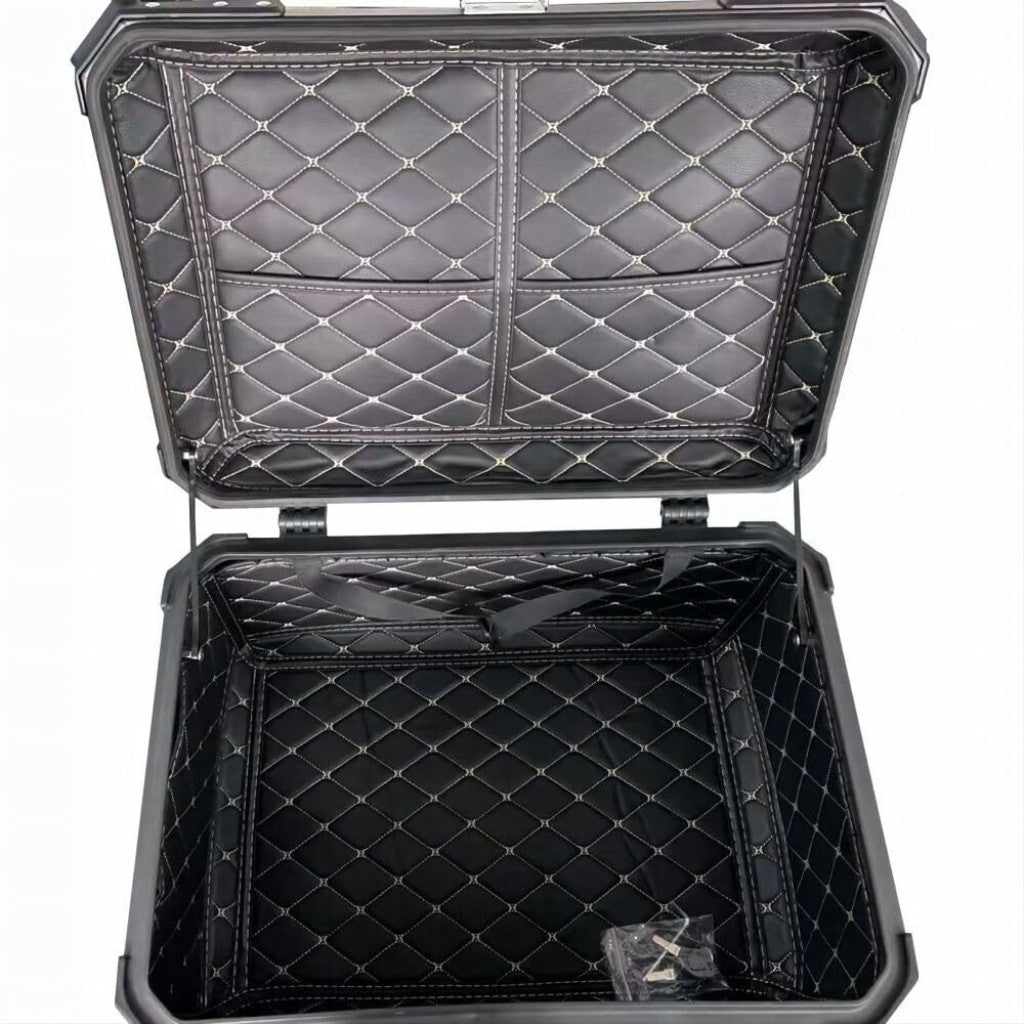 Baú Bauleto Para Moto Universal De Alumínio 45l Com Base Hwg - HWG MOTOS